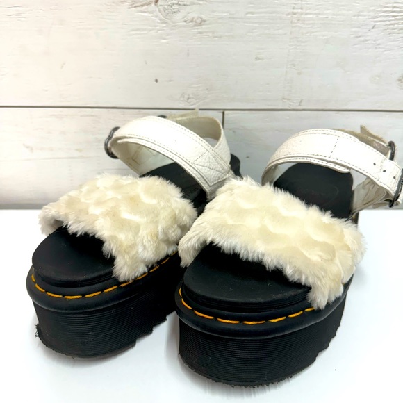Dr Martens White Voss Quad Fluffy Sandals Sz 8 - Picture 1 of 9